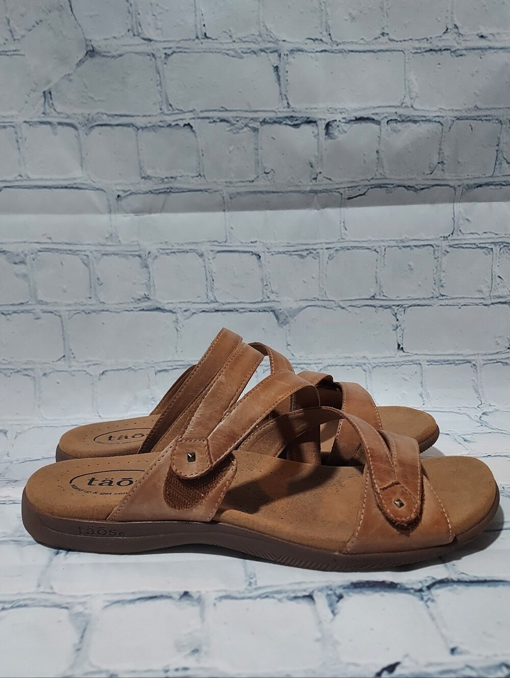 Taos Footwear Size 10 Double U Slide Sandals Caramel Comfort Beach